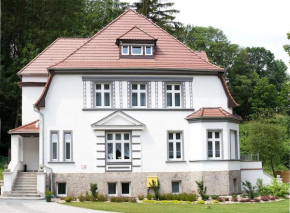  Villa Adam  Пешице